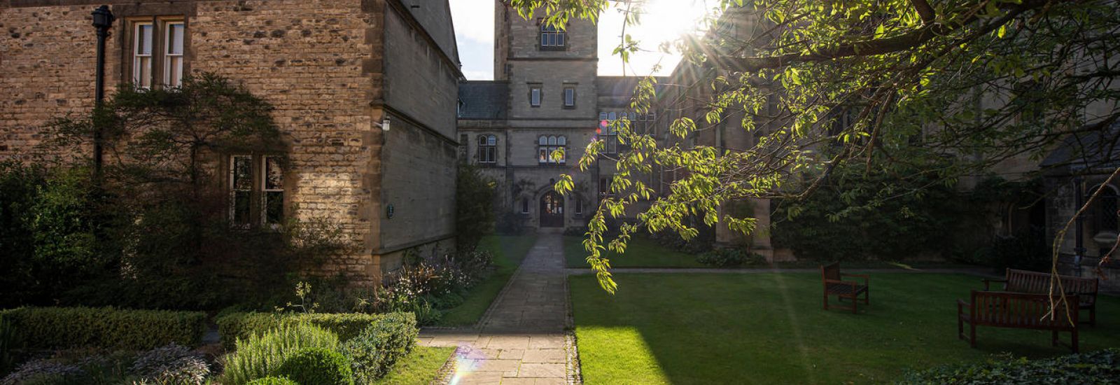 Harris College Manchester quad in the sunshine, by Edmund Blok.