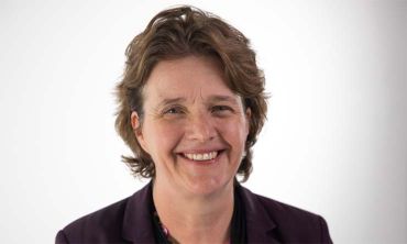Photograph of Professor Belinda Lennox 