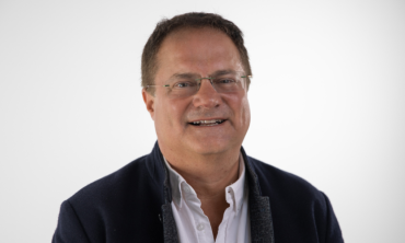 Photograph of Professor Zoltán Molnár