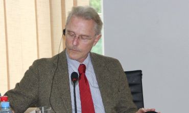 Professor Neil Macfarlane